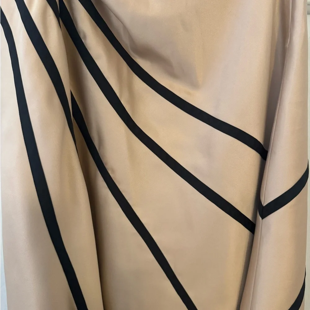 White House Black Market Tan and Black Midi Skirt size 10